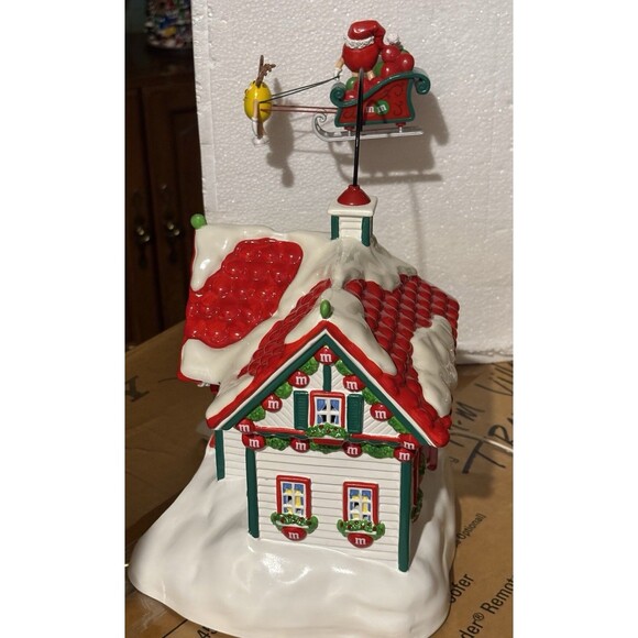 M&M’s Dept 56 Lighted Santa House NIB Hard To Find Christmas Decor Village - Picture 14 of 16